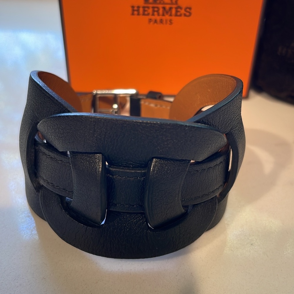Hermes Swift Leather Fetiche Cuff Small